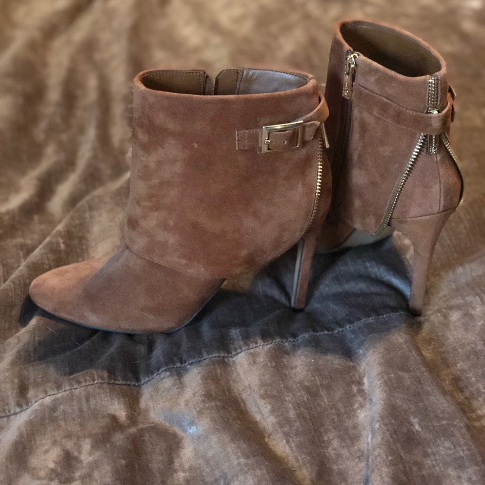 Stiletto suede booties